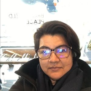 Meet your Posher, Veronica